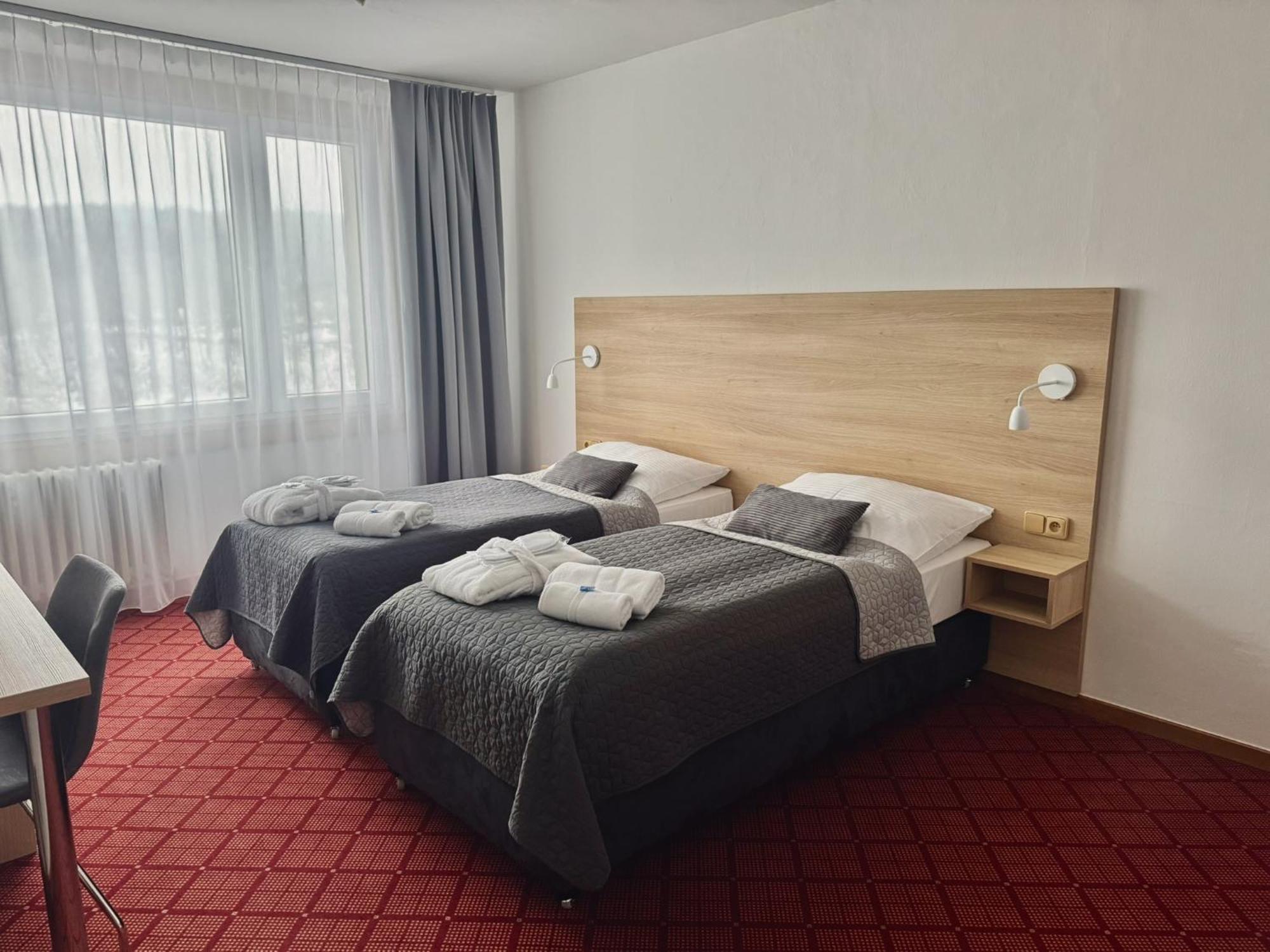 Patria Hotel Trutnov Exteriör bild