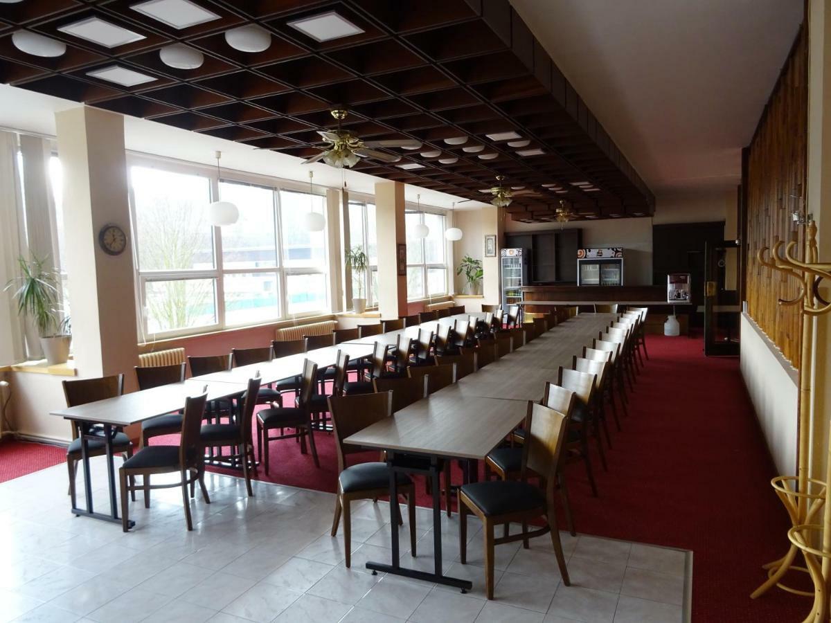 Patria Hotel Trutnov Exteriör bild